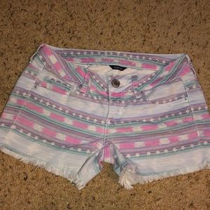 American Eagle boho patterned jean shorts.